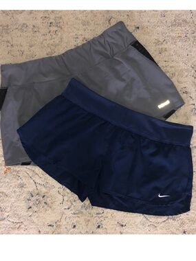 Bundle of 2 Athletic Shorts - Nike & Hind size large